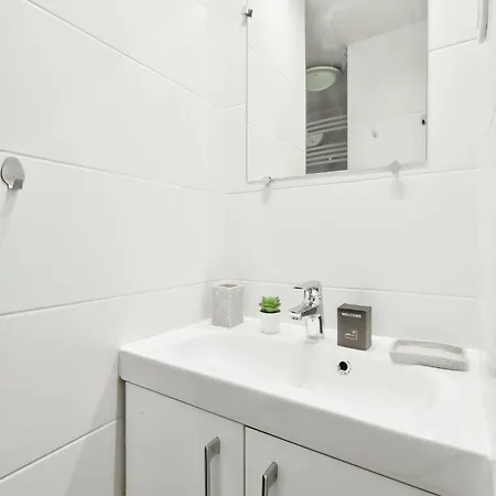 Appartamento Modern Parisian Retreat Cozy T2 In 02